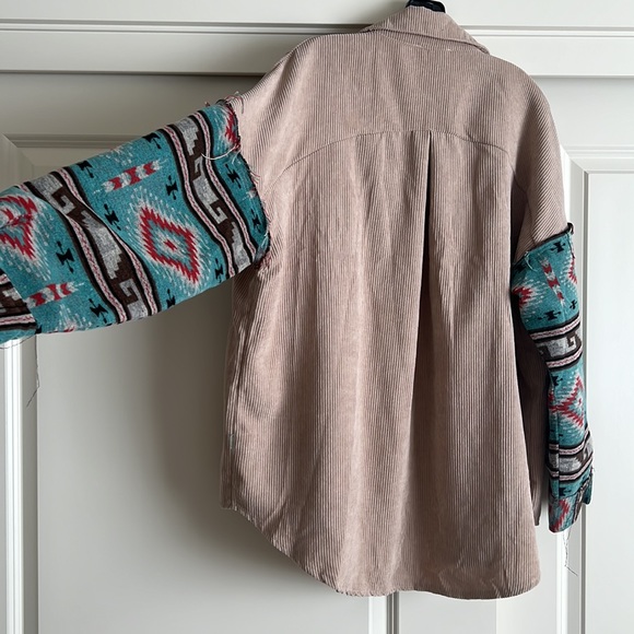 Oversized corduroy button up shirt/shacket - Picture 3 of 6